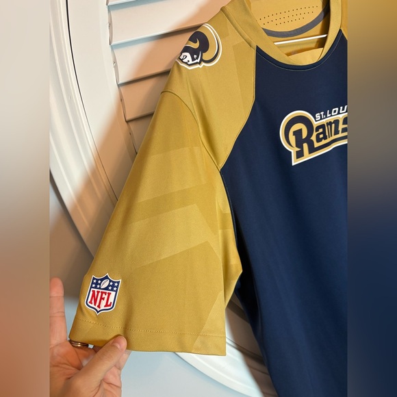 Nike St. Louis Rams men’s large dry‎ fit performance short sleeve shirt - Picture 2 of 9